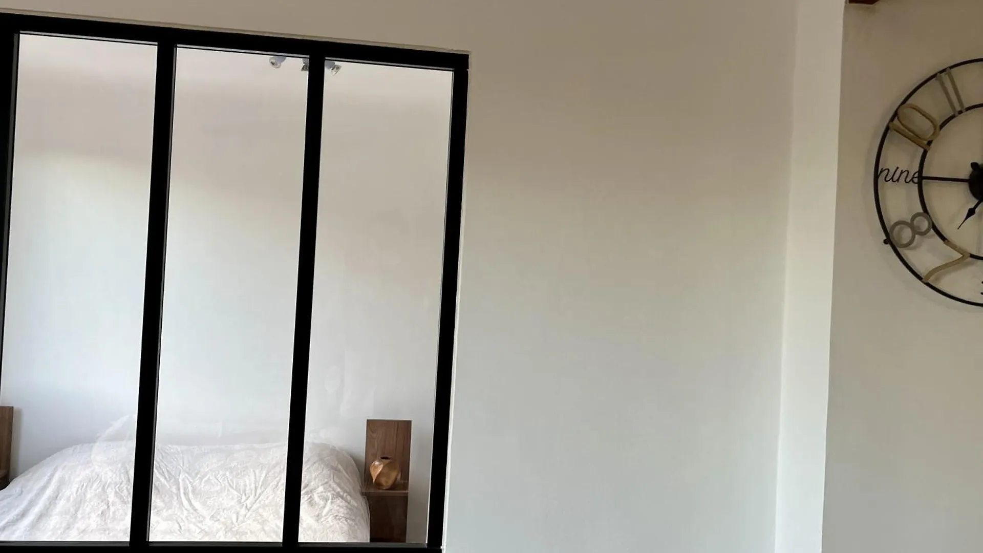 Апартаменты Spacious Cocoon In Экс-ан-Прованс